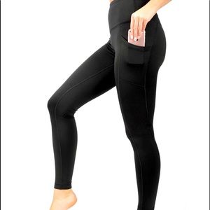 NWOT 90 degrees light no bulking fleece lined black legging with side pockets